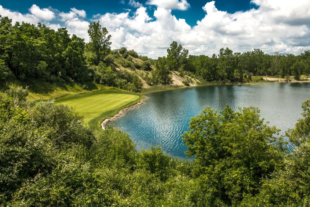Course photo for Boulder Pointe Golf Club