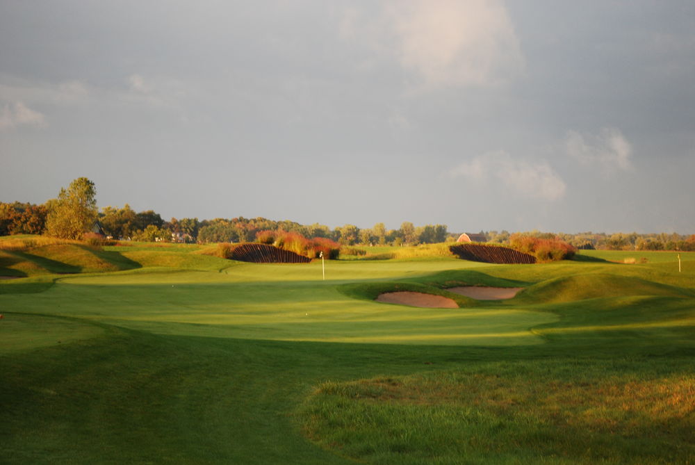 Course photo for Noble Hawk Golf Links